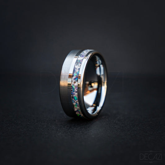 Zilverkleurige tungsten herdenkingsring met paarse opaal en as-inleg (samengesteld). 8 mm breed, comfort fit en gepolijst/gebosteld voor stijlvol contrast.